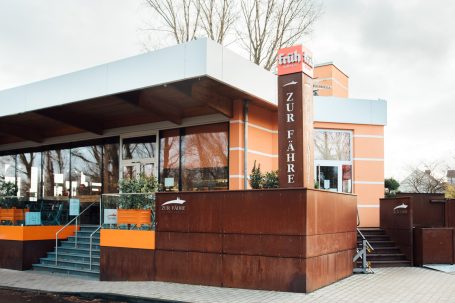 Snack-Attack bei Zur Fähre, Köln